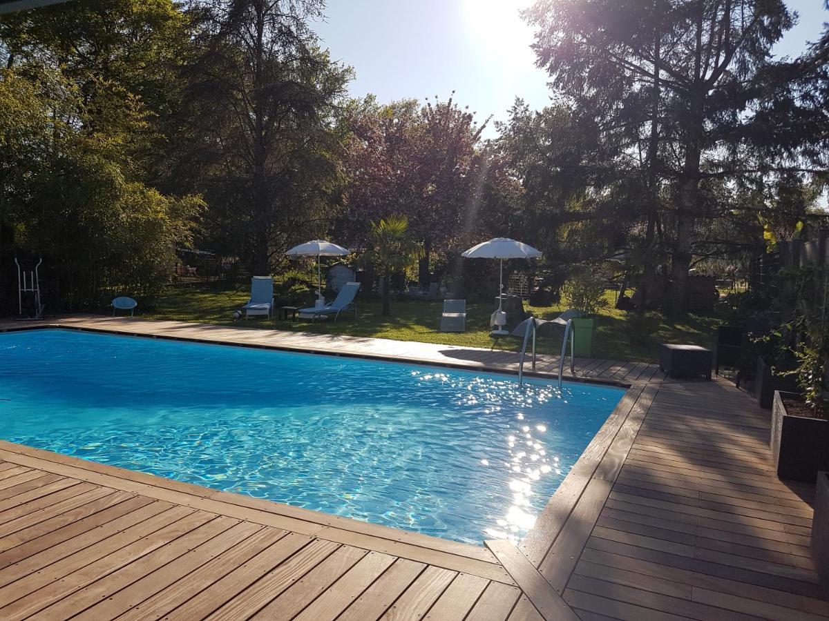 Villa Gena Saint-Medard-d'Eyrans Exterior photo