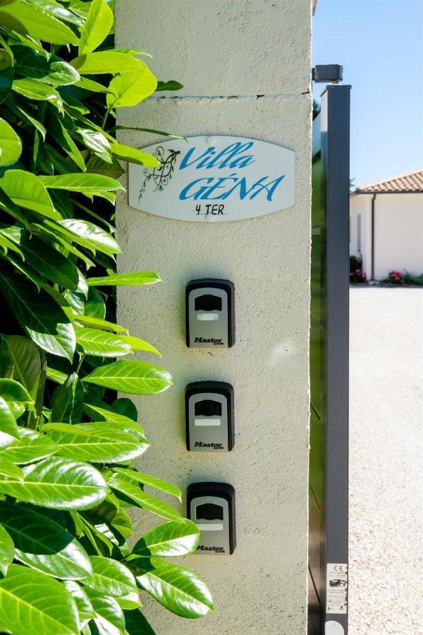 Villa Gena Saint-Medard-d'Eyrans Exterior photo